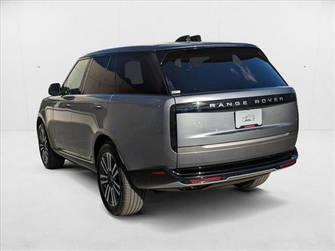 New 2025 Land Rover Range Rover SE image 9