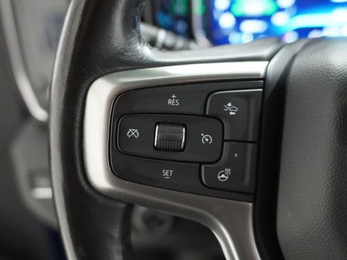 Used 2022 Chevrolet Silverado 1500 LT AWD/4WD image 8