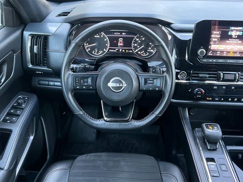 Used 2024 Nissan Pathfinder Rock Creek image 16