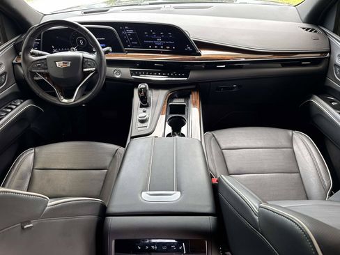 Used 2023 Cadillac Escalade Premium Luxury w/ LPO, Floor Liner Package AWD/4WD image 29
