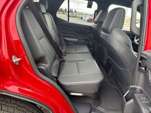 Used 2025 Toyota 4Runner TRD Off-Road Premium image 23