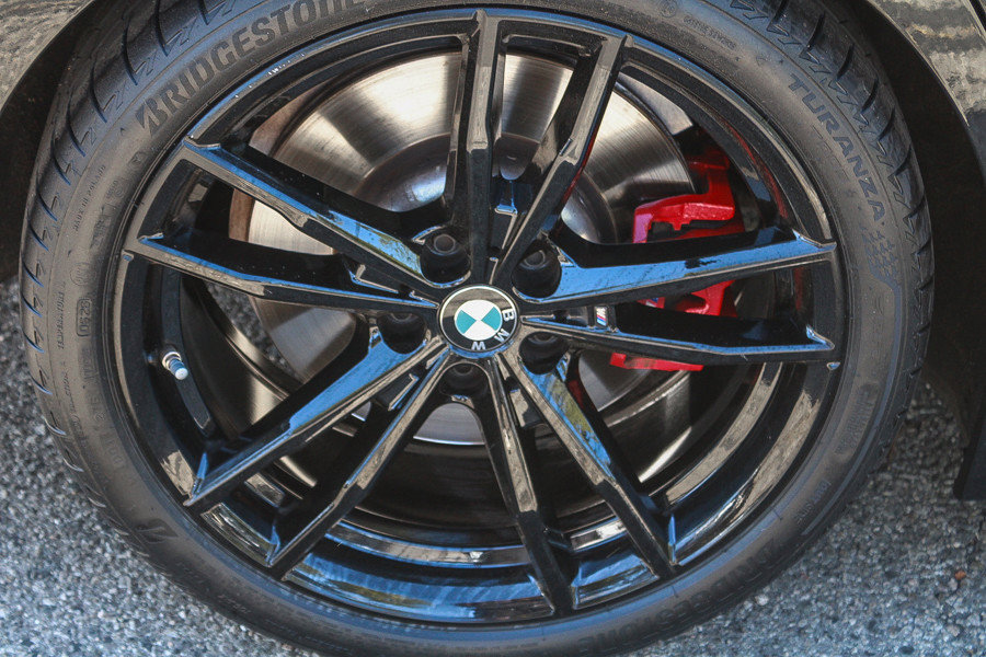 Used 2024 BMW 330i Sedan w/ M Sport Package RWD image 11