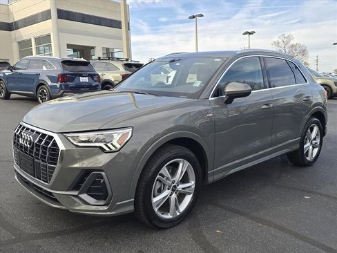 Used 2024 Audi Q3 2.0T Premium Plus image 7