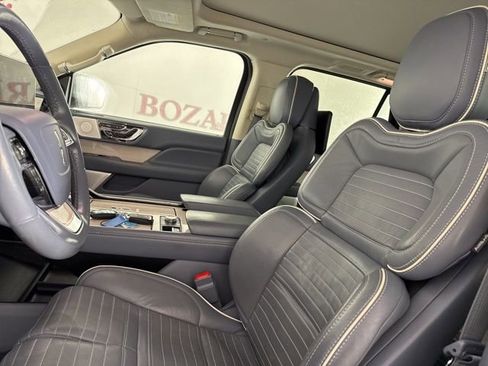 Used 2021 Lincoln Navigator Black Label image 11