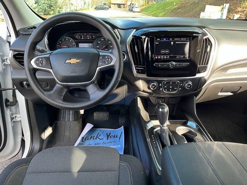 Used 2020 Chevrolet Traverse LS image 19