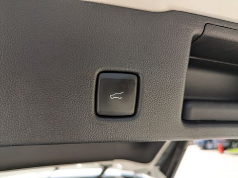 Used 2023 Ford Escape Platinum AWD/4WD image 12
