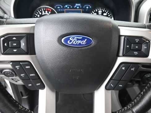 Used 2019 Ford F150 Lariat AWD/4WD image 13