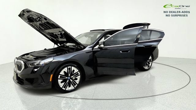 Used 2024 BMW i5 eDrive40i w/ M Sport Package RWD image 14