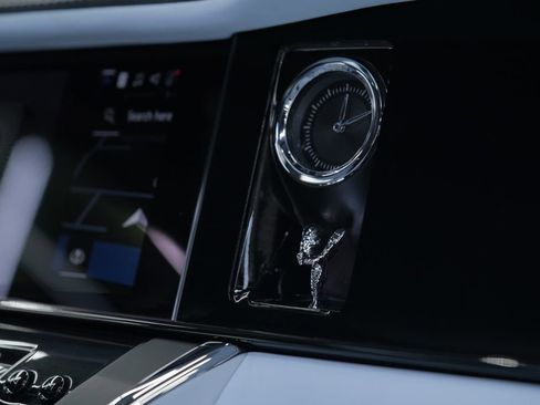 Used 2025 Rolls-Royce Cullinan AWD/4WD image 41