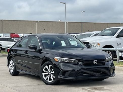 Used 2024 Honda Civic LX image 2