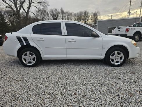 Used 2007 Chevrolet Cobalt LS w/ Enhanced Safety Package image 2