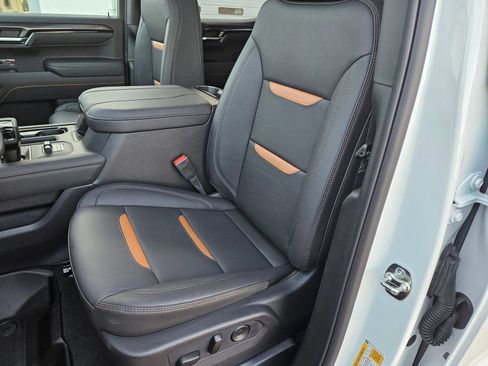 New 2026 GMC Sierra 1500 AT4 w/ AT4 Premium Package AWD/4WD image 24