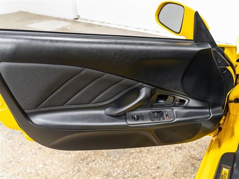 Used 2001 Honda S2000 image 29