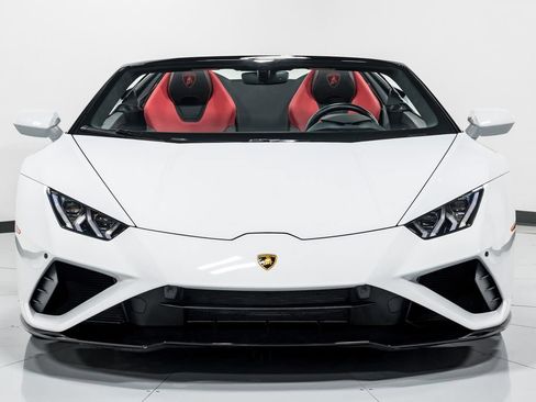Used 2023 Lamborghini Huracan EVO RWD image 8