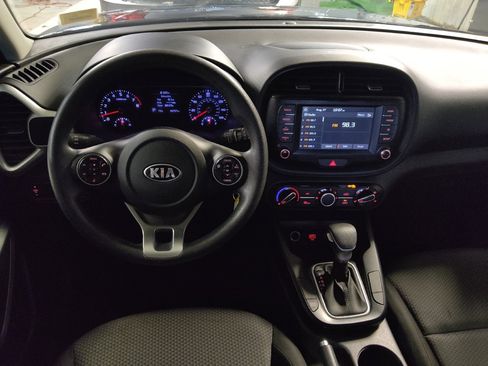 Used 2021 Kia Soul LX FWD image 22