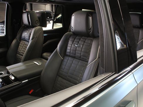 Used 2026 Cadillac Escalade V w/ LPO, ONYX Package AWD/4WD image 47