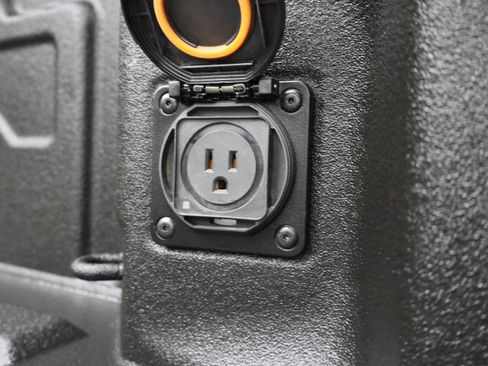 Used 2023 Chevrolet Silverado 3500 LTZ w/ Gooseneck/5TH Wheel Package image 29