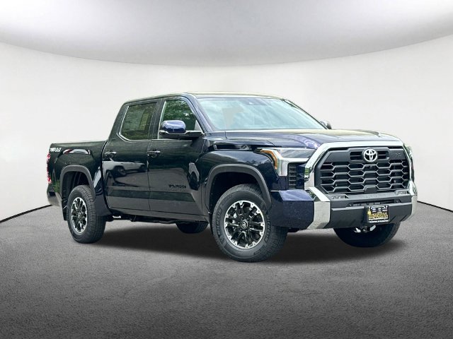 New 2026 Toyota Tundra SR5 w/ TRD Off-Road Premium Package AWD/4WD image 2