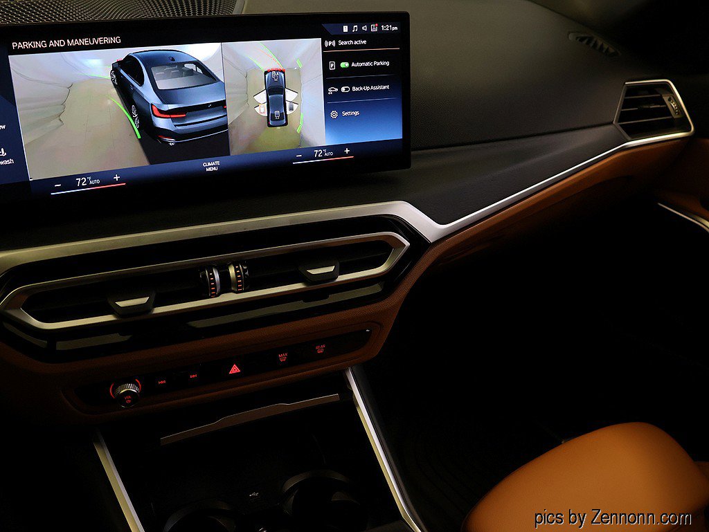 Certified 2023 BMW 330i xDrive Sedan w/ Premium Package AWD/4WD image 24