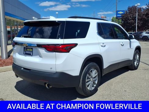 Used 2023 Chevrolet Traverse LT FWD image 7