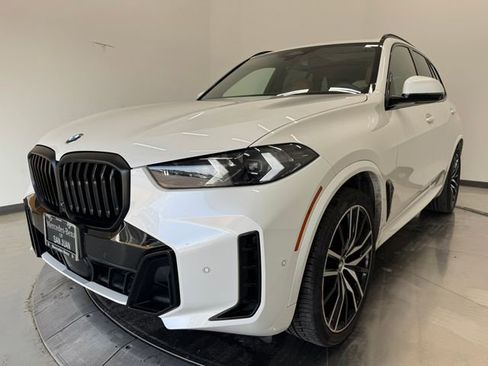 Used 2026 BMW X5 sDrive40i w/ M Sport Package RWD image 30