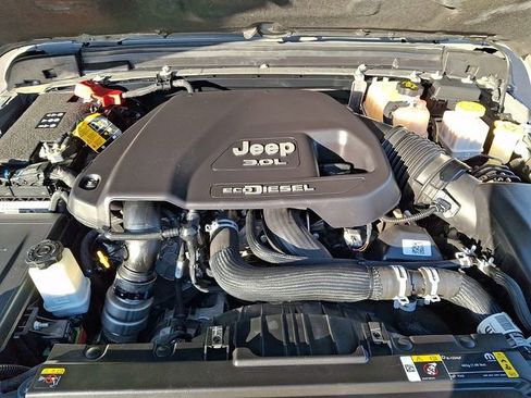 Used 2021 Jeep Gladiator Rubicon w/ LED Lighting Group image 36