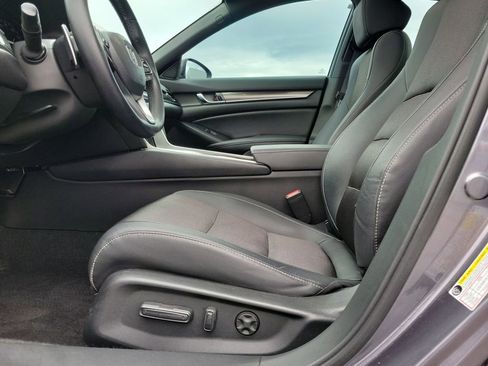Used 2019 Honda Accord Sport image 19