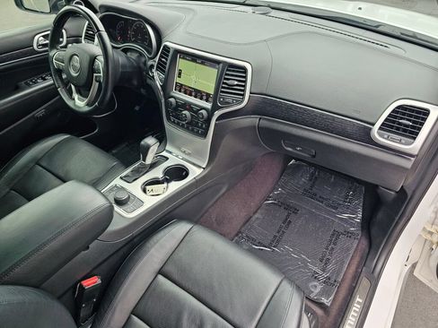 Used 2018 Jeep Grand Cherokee Summit AWD/4WD image 11