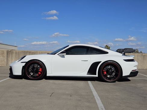 Certified 2022 Porsche 911 GT3 image 2