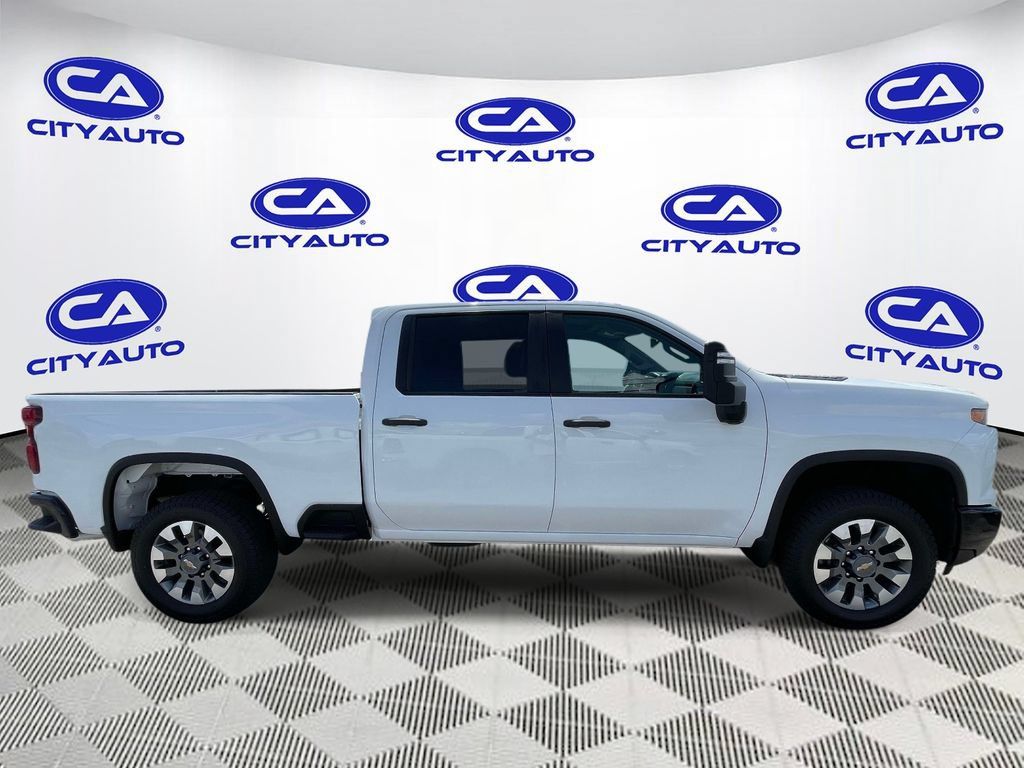 Used 2024 Chevrolet Silverado 2500 Custom w/ Custom Value Package AWD/4WD image 2