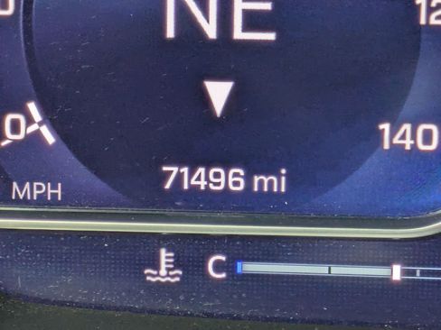 Used 2022 Chevrolet Tahoe Z71 w/ Luxury Package image 20