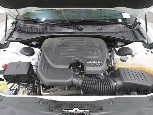 Used 2020 Dodge Charger SXT w/ Plus Group image 29