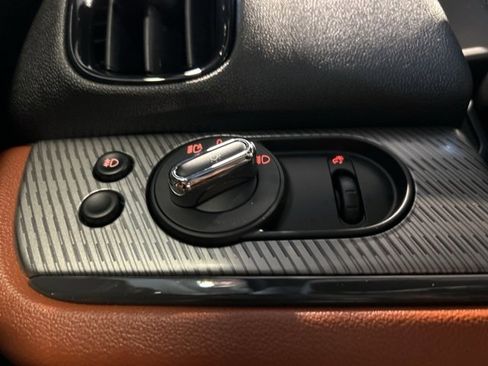 Used 2023 MINI Cooper Countryman SE w/ Storage Package image 17