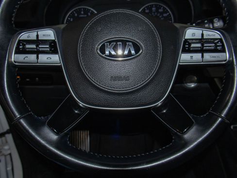 Used 2020 Kia Telluride S FWD image 11