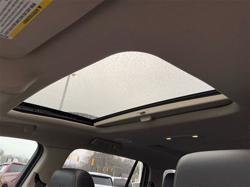 Used 2018 GMC Acadia Denali w/ Technology Package image 20