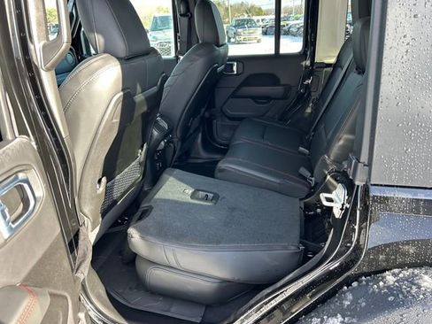 New 2026 Jeep Wrangler Unlimited Rubicon image 38