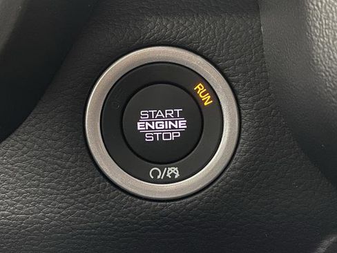 New 2026 RAM 1500 4x4 Crew Cab image 46