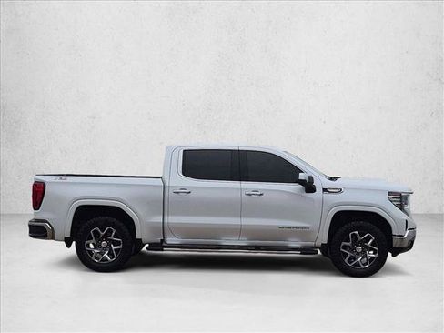 Certified 2024 GMC Sierra 1500 SLT AWD/4WD image 4