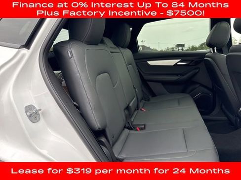 New 2025 VinFast VF 8 Plus image 12