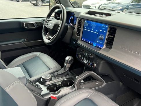 Used 2024 Ford Bronco Outer Banks image 12