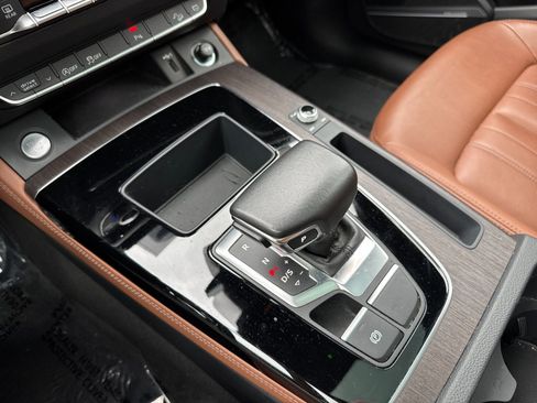 Used 2022 Audi Q5 2.0T Premium Plus image 18