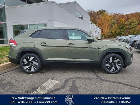New 2026 Volkswagen Atlas Cross Sport SE image 4