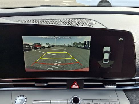 Used 2021 Hyundai Elantra Limited w/ Cargo Package FWD image 18
