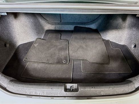 Used 2018 Honda Accord Touring image 29