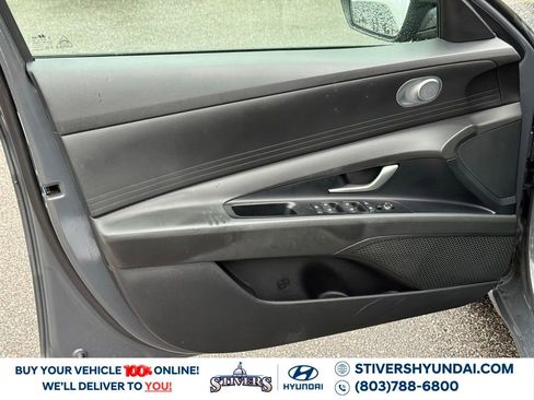 Certified 2023 Hyundai Elantra SEL w/ Preferred Accessory Package image 23