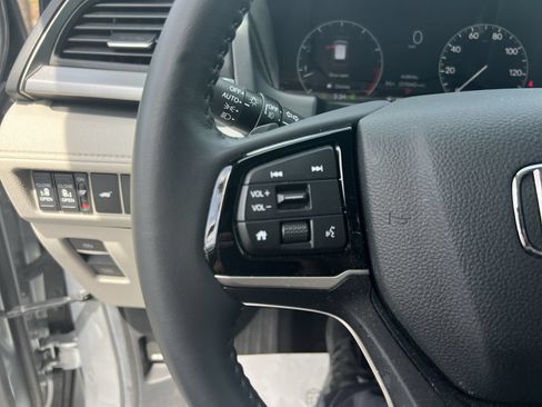 Used 2025 Honda Odyssey EX-L image 19