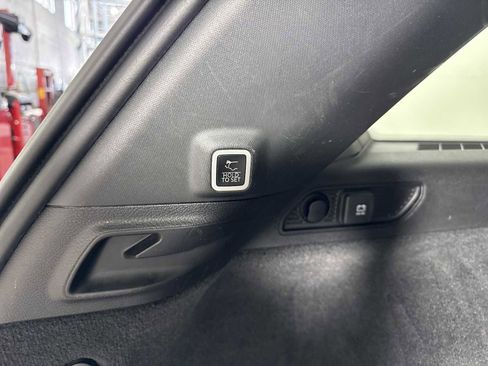 Used 2022 Jeep Grand Cherokee Trailhawk w/ Luxury Tech Group III image 37