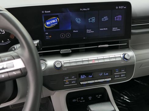 Used 2024 Hyundai Kona SEL FWD image 20