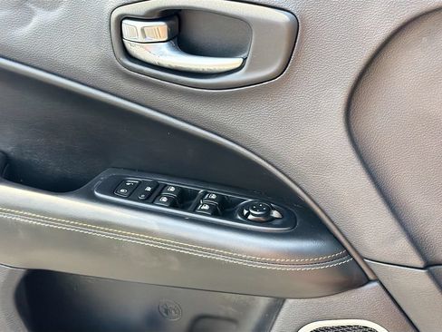 Used 2018 Jeep Compass Sport FWD image 22
