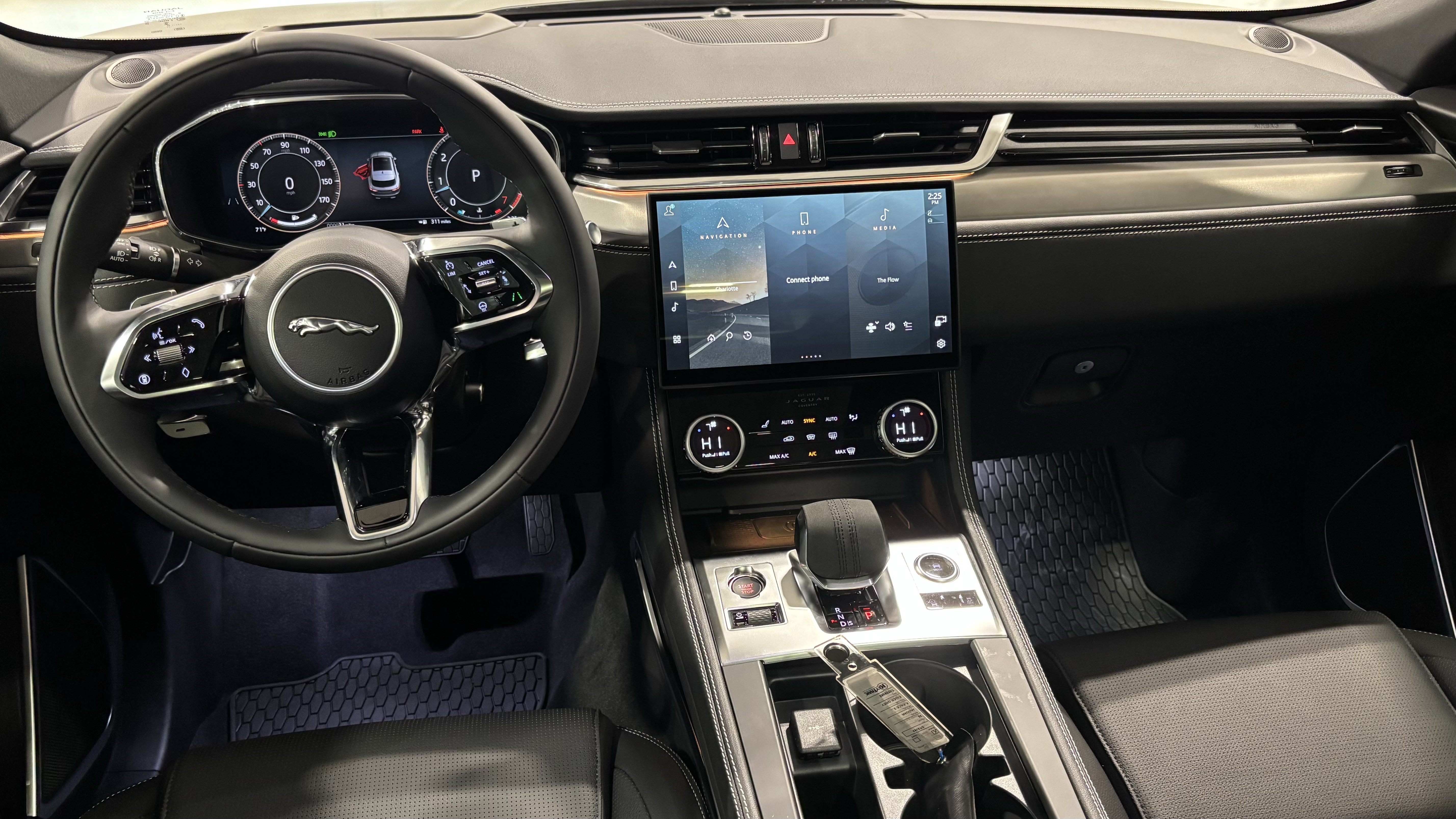 New 2026 Jaguar F-PACE R-Dynamic S AWD/4WD image 5